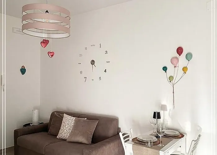 Medico Romantic House アパート モノーポリ